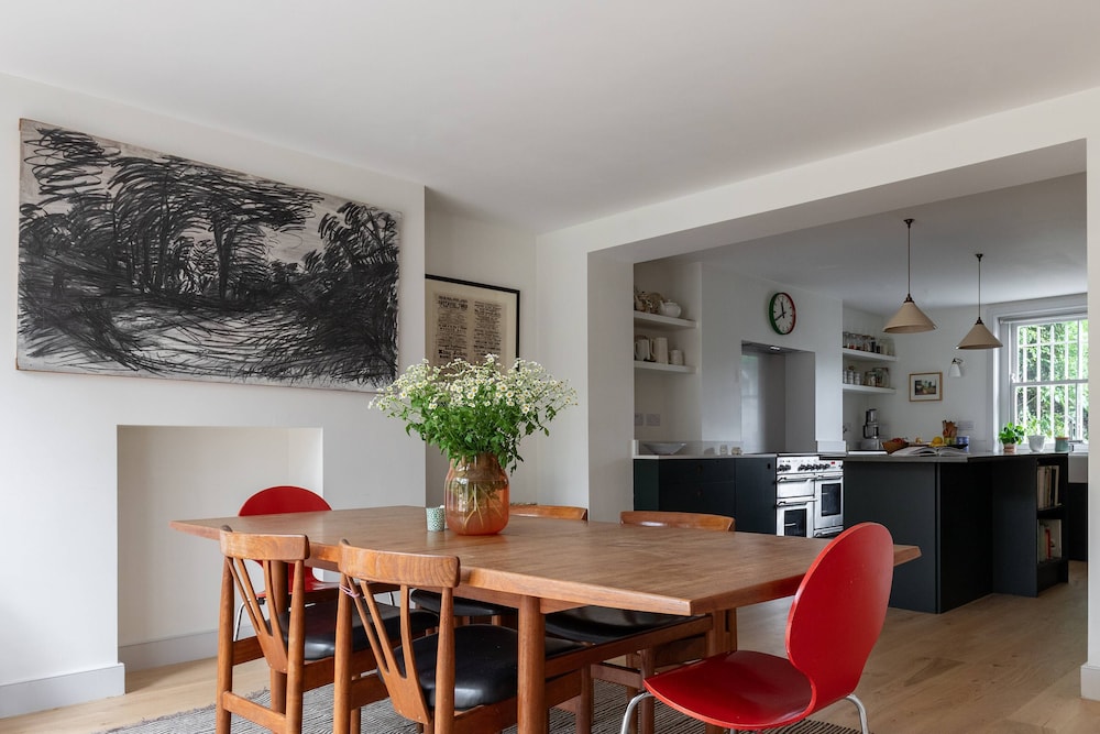 Rochester Road II by Onefinestay
