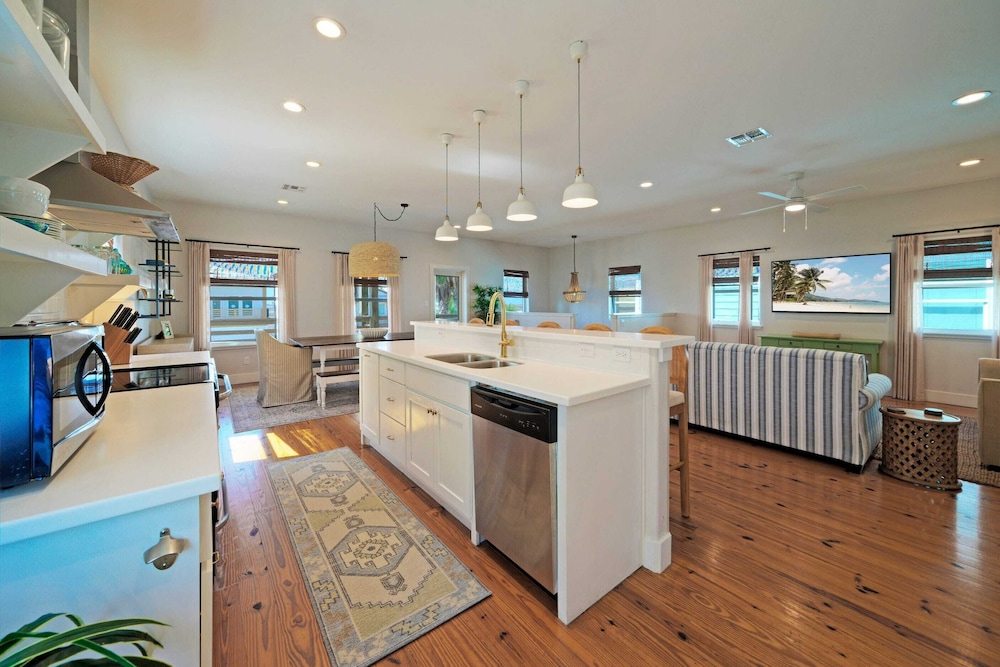 Coastal Escape w/ Pond Views + Pool Access Grahams Getaway by Avantstay