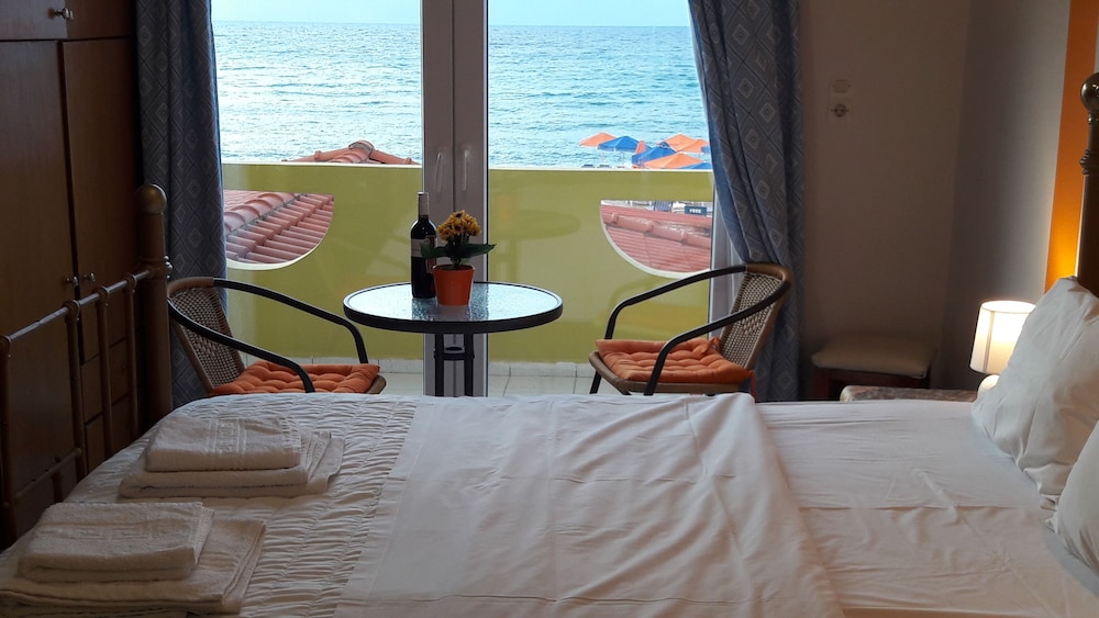 Orange Fodele photo 5