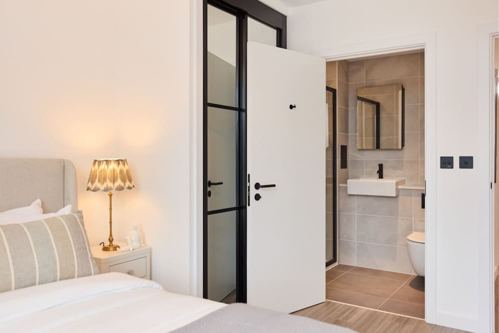 The Tottenham Paradise - Ravishing 2bdr Flat With Balcony