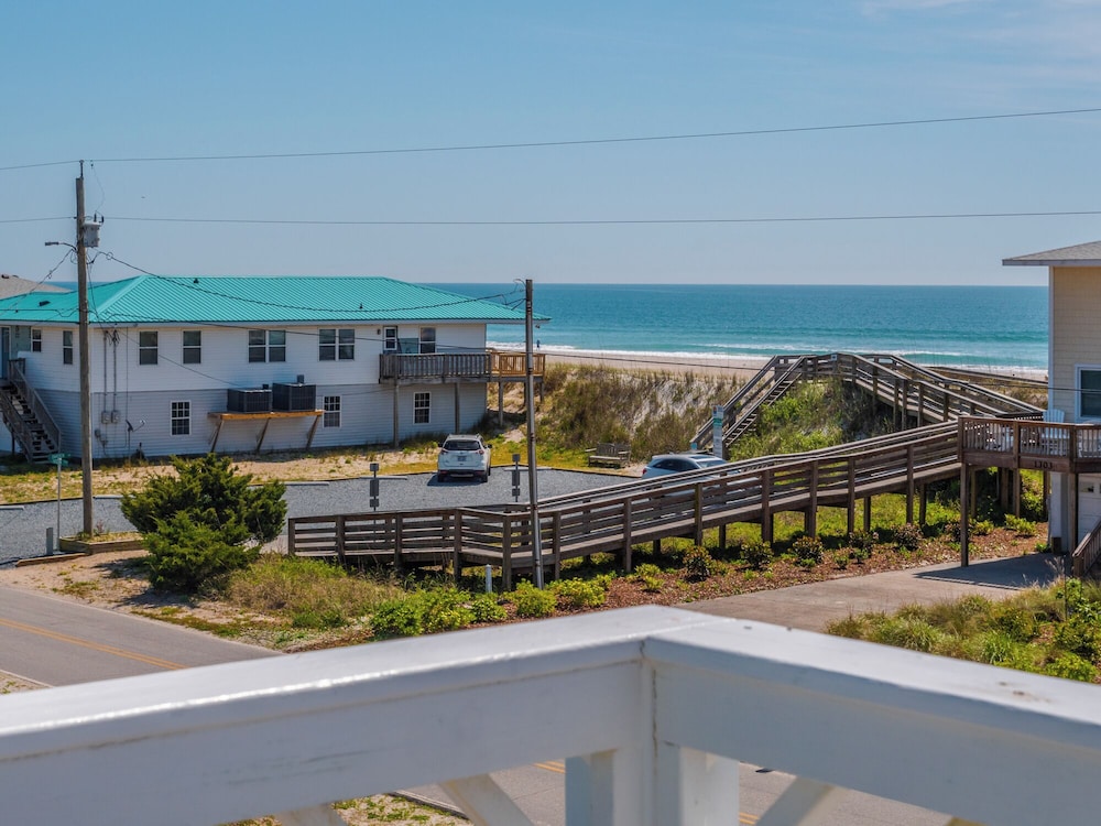 The Water Bear by Topsail Realty
