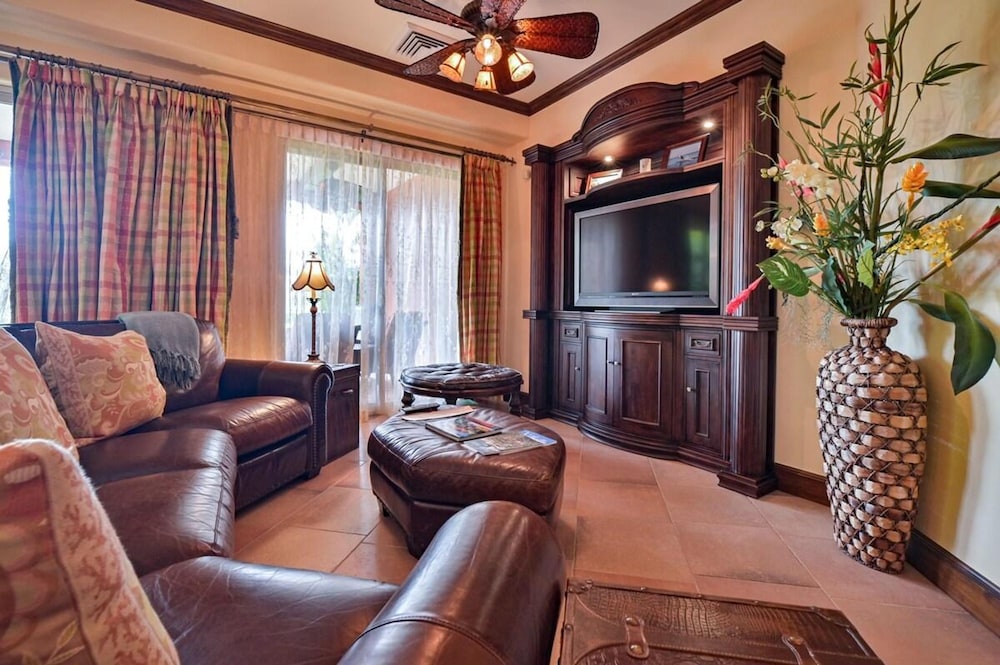 CR Luxury Montebello 3F 3 Bdrm