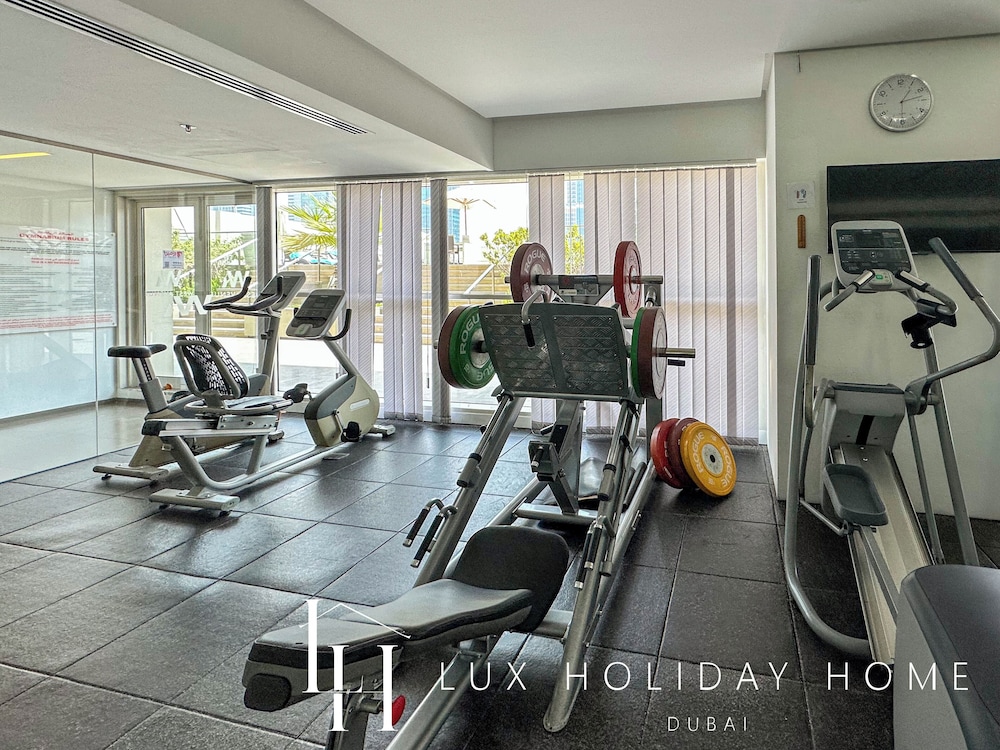 LUX  The West Avenue Dubai Marina Suite