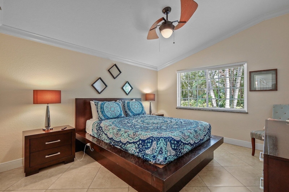 Paradise Palms 3 Bedroom Cottage