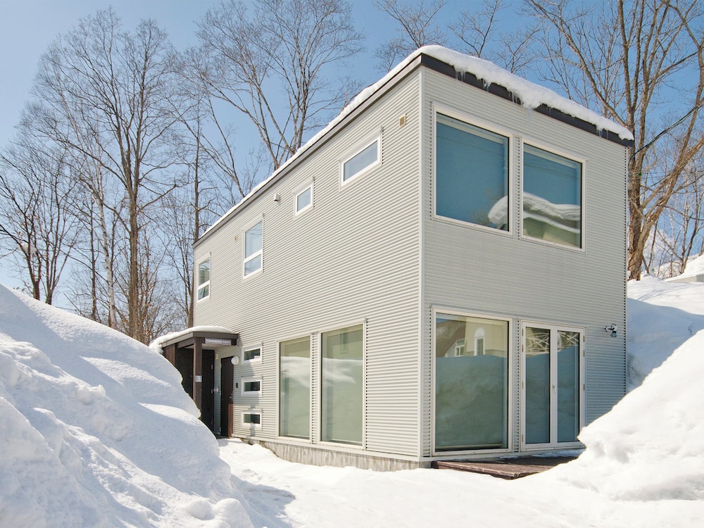 Yamabiko Chalet - Image 1