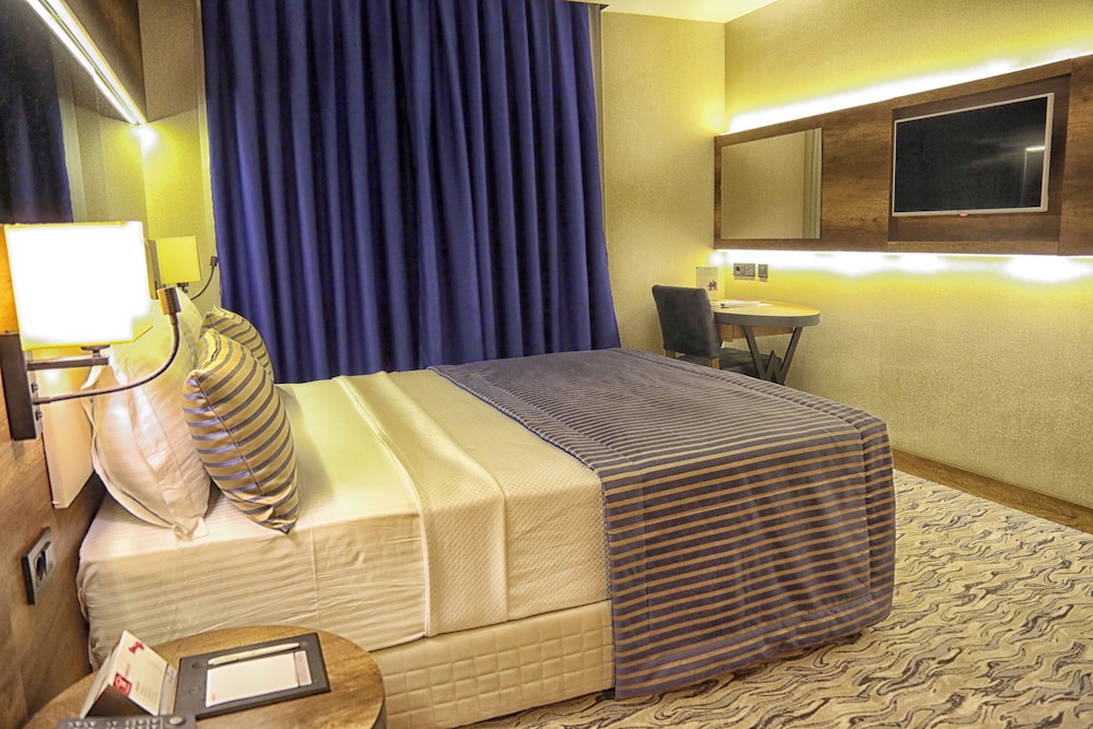 Ramada by Wyndham Mersin - Image 74