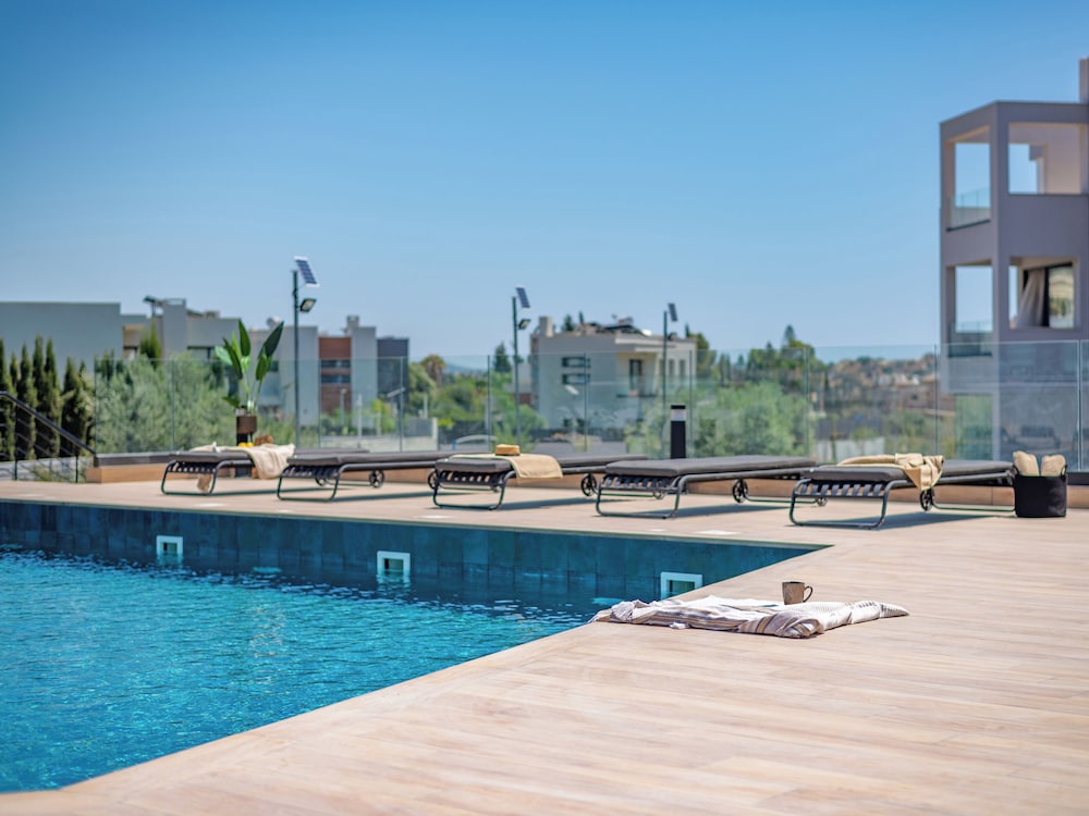 Sanders River Plaza Limassol Apartment