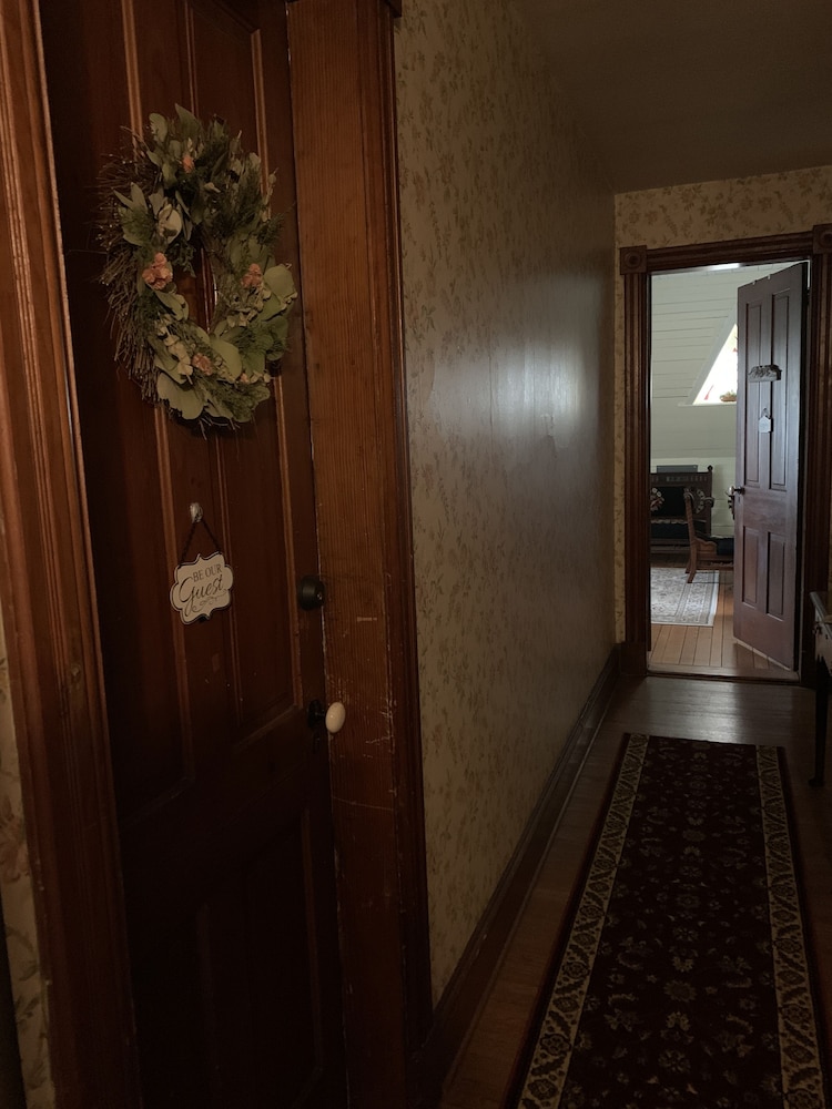 Gillis Grier Bed & Breakfast view 4