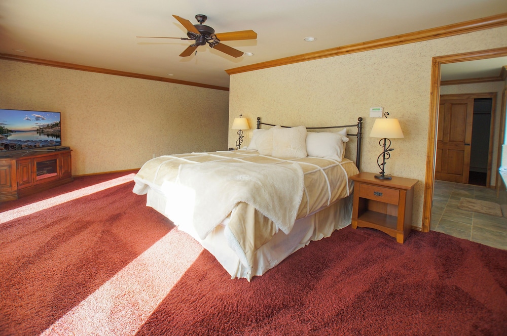 Luxury View Lodge