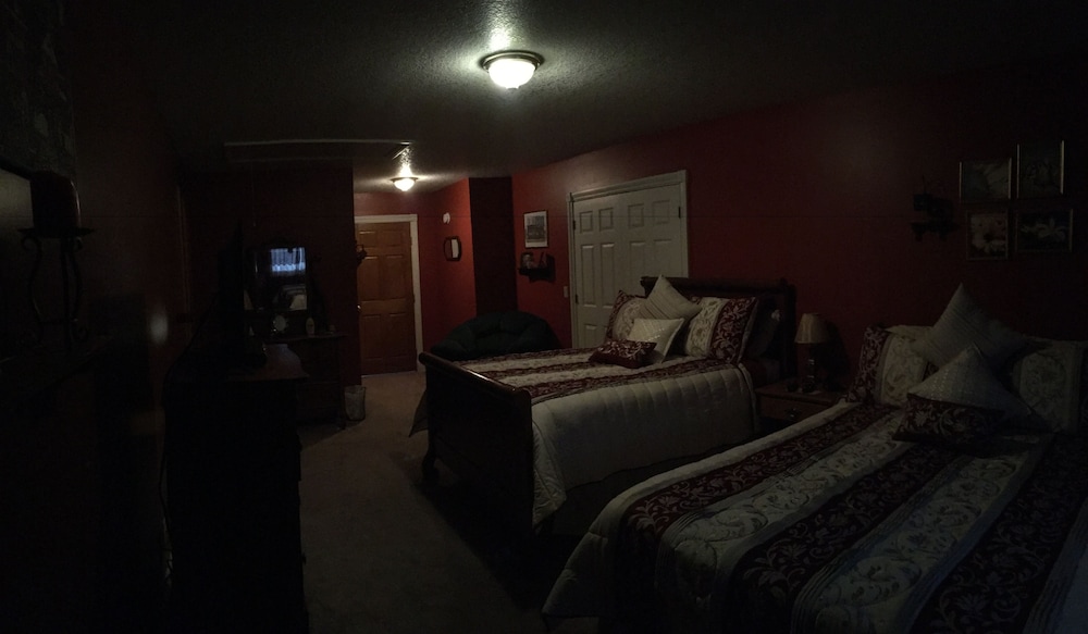 Heritage Homestead Inn