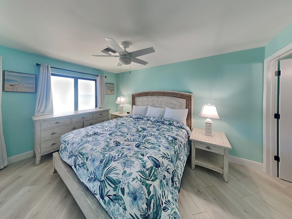 Seaside 5 by Distinctive Beach Rentals