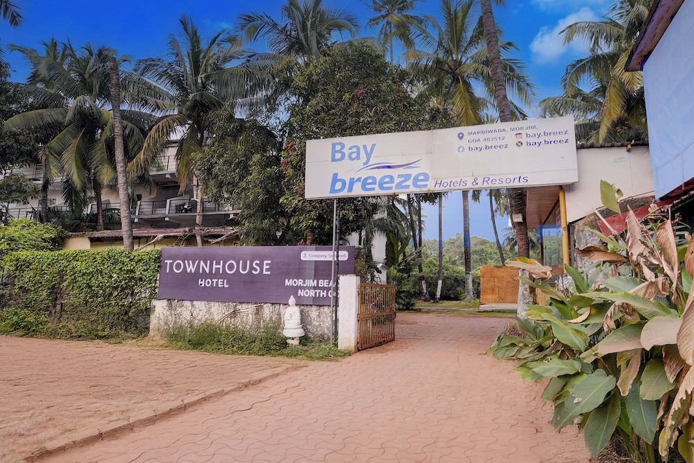 Fabhotel Bay Breeze