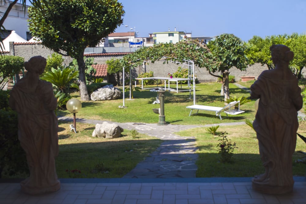 Villa Romana Relax Suites