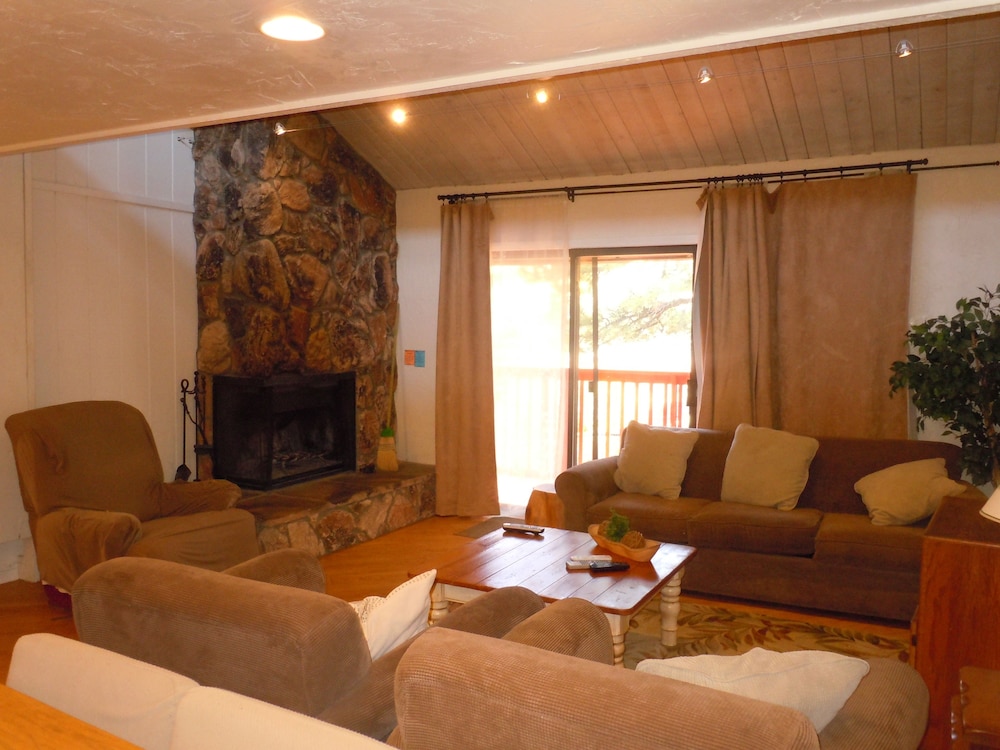 Snow Summit Townhouse Rentals & Sales