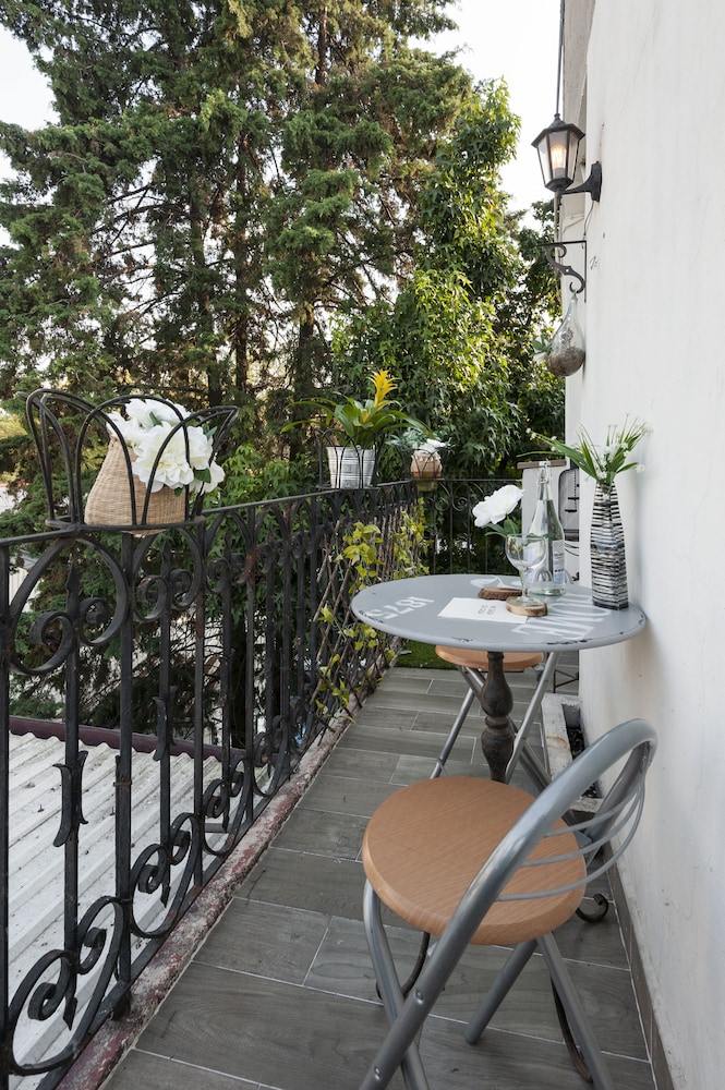 Lomas French Balcony photo 2