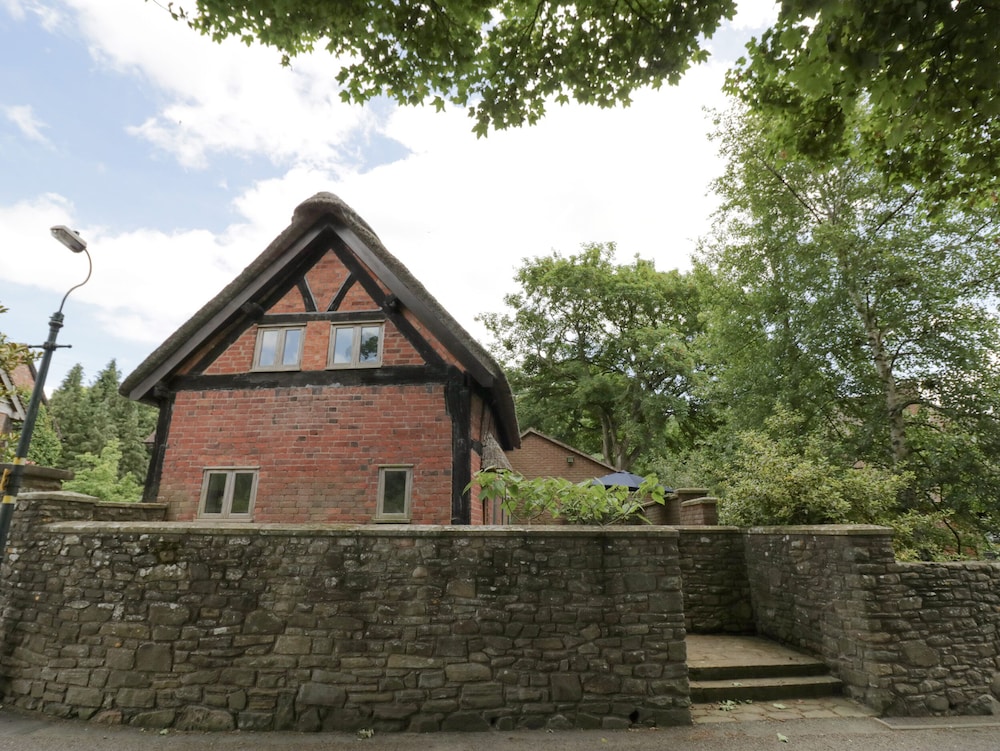 Manor Cottage