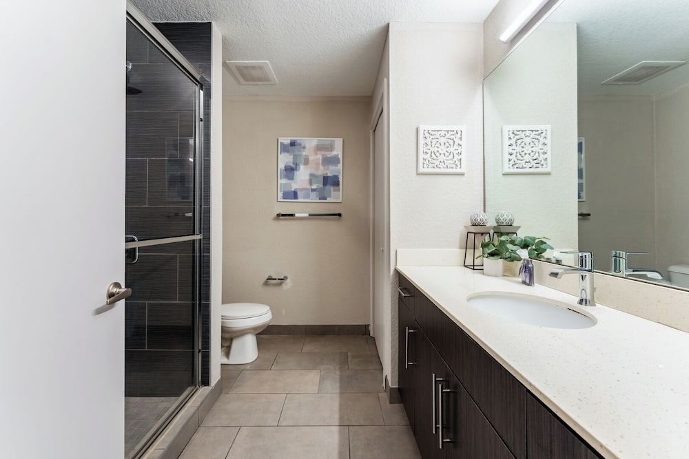 Daytona 3BR Getaway Pool, Gym, Pet Friendly