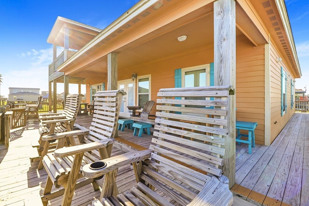 Seaside Merryment 4 Bedroom Home