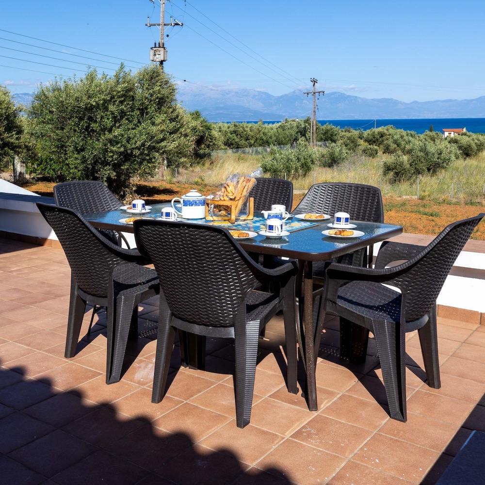 Aipeia Country House