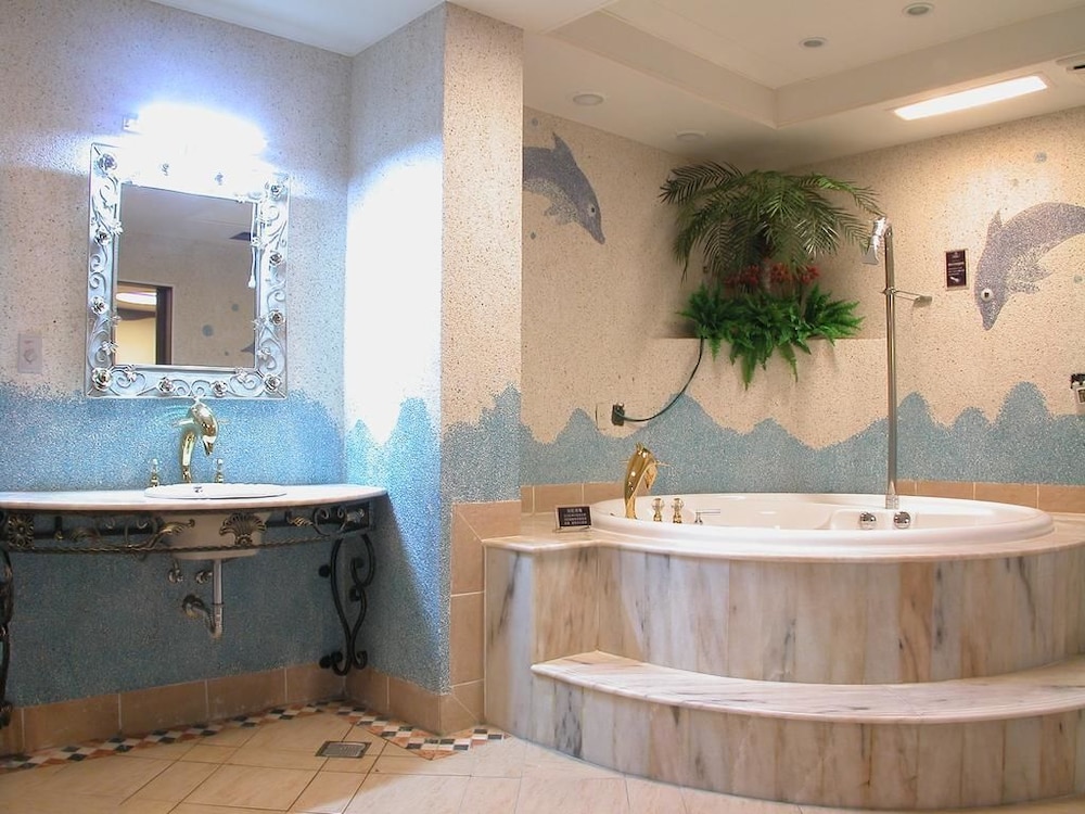 Swan Lake hotel