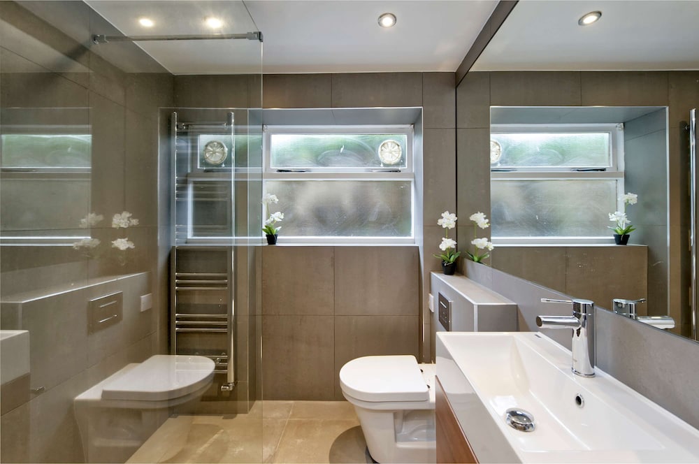Lovely 2 bed Flat With Garden in Queen s Park