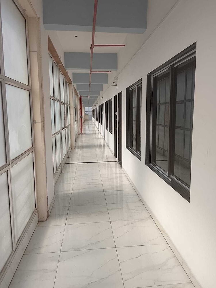 Hotel Krishna Rooms