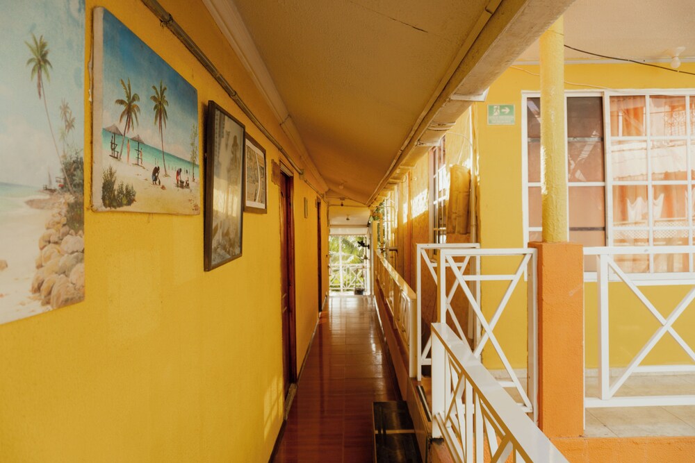 Dermas Inn
