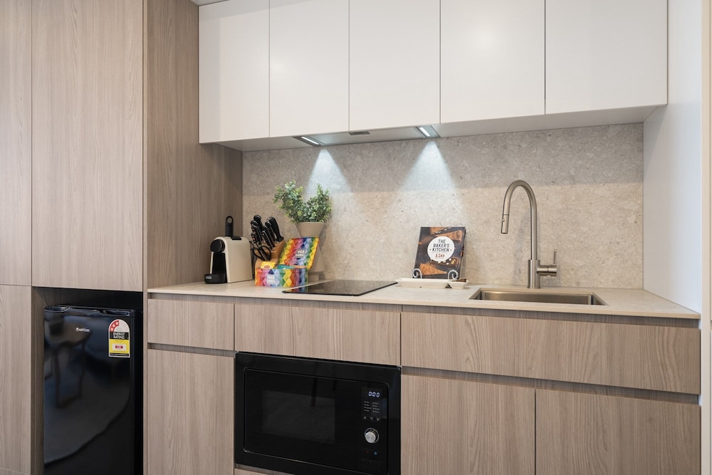 Stylish Studio Near Fremantle's Vibrant Spots