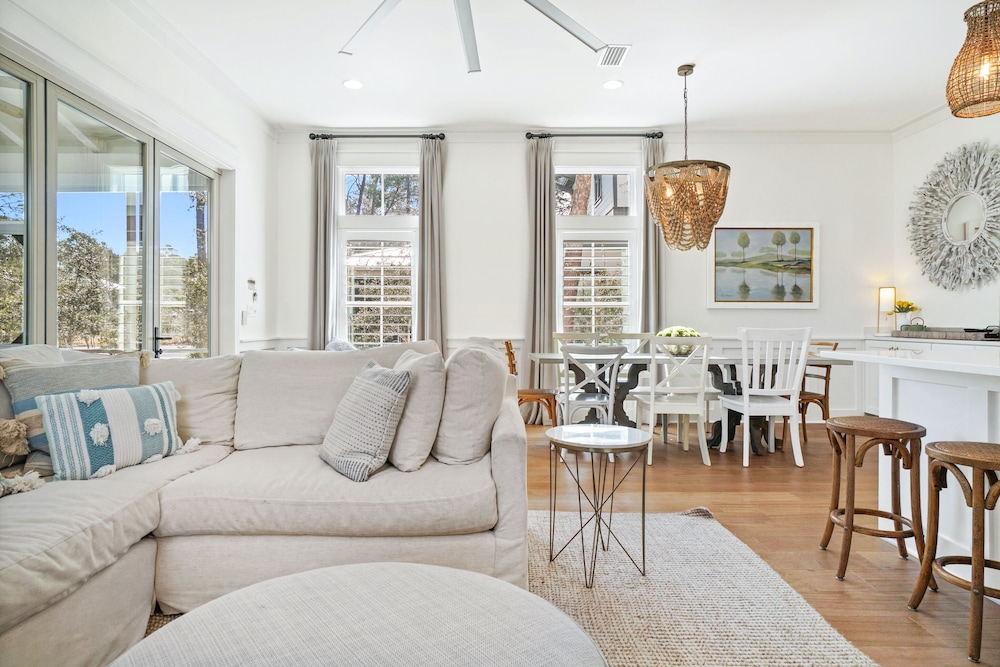 Magnolia Cottages by the Sea by Panhandle Getaways