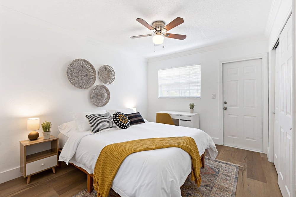 Bright and Spacious 2 BR Apartment