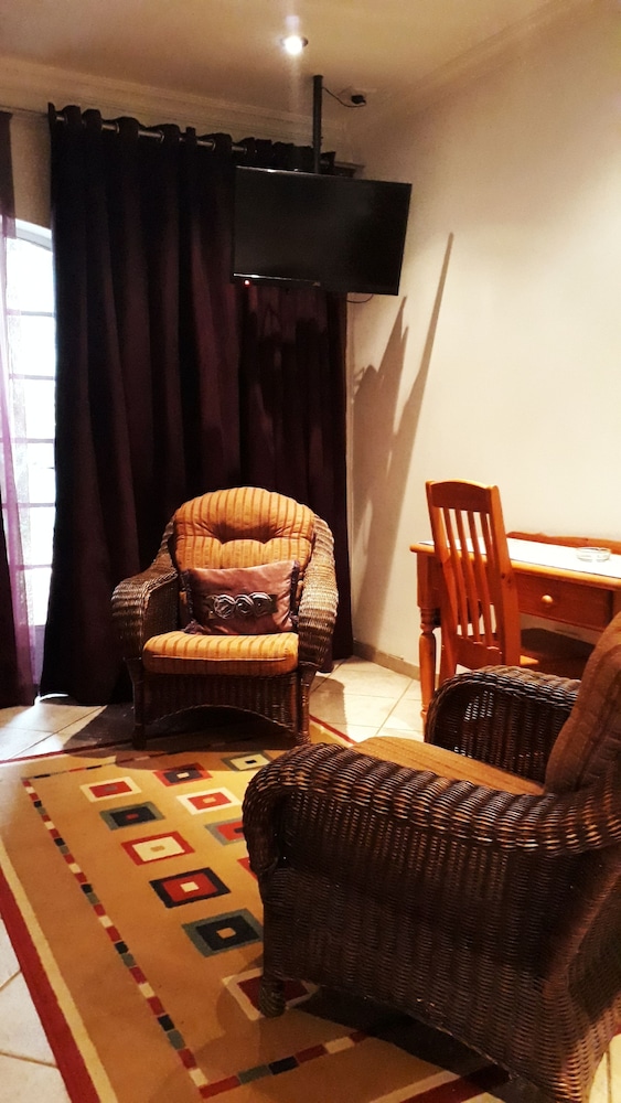 Sunset Ridge Guesthouse