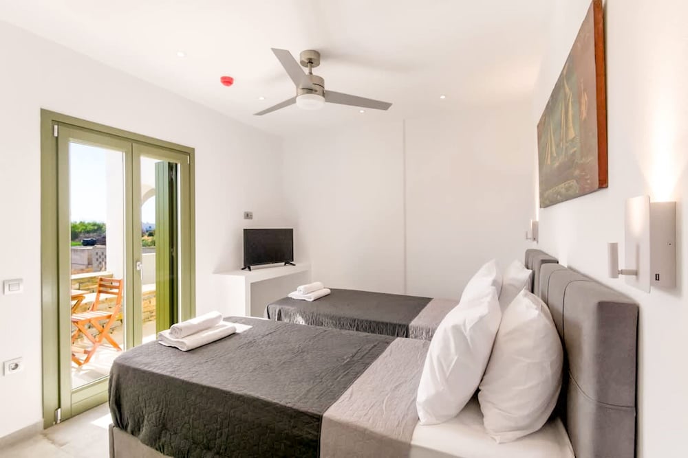 Ampelas Nostalgia Apartments - Zeus Haven in Paros