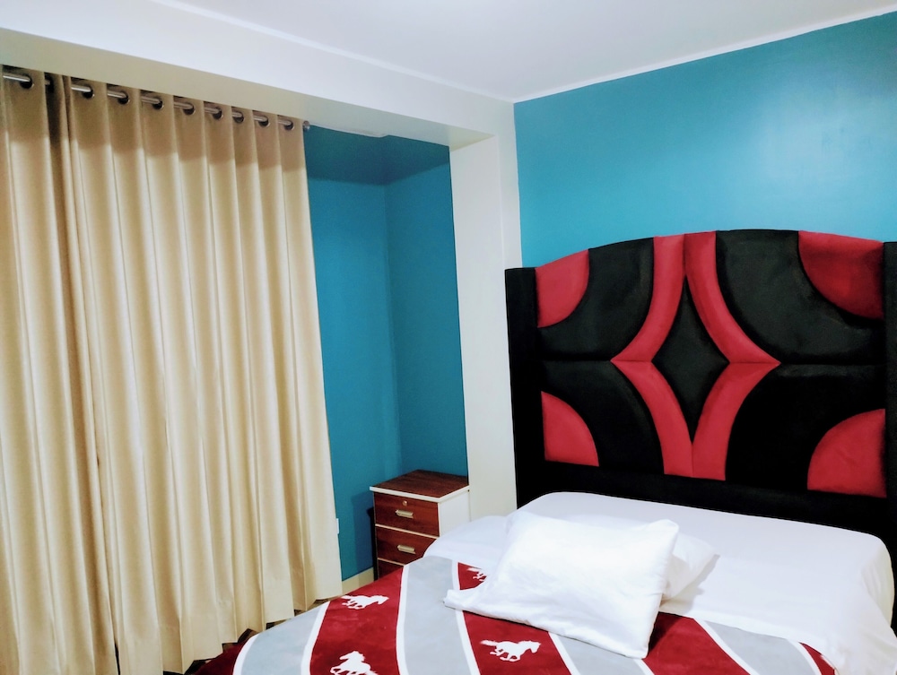 Hostal TOSCANO SUITES