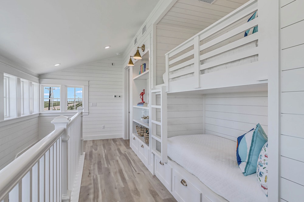 The Coastal Cottage 210esc-b