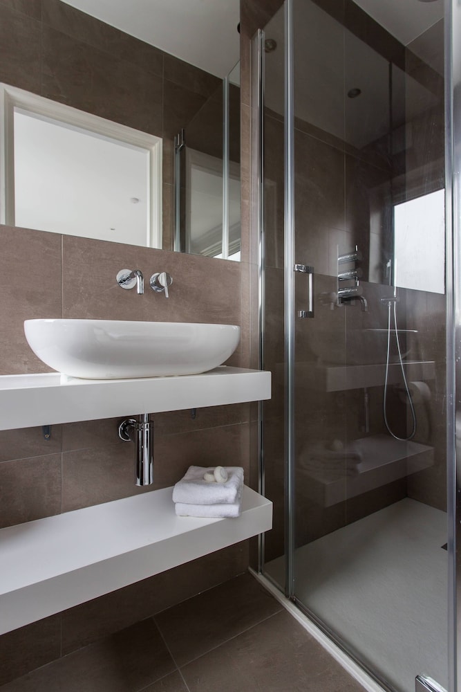 Hardinge Road by Onefinestay
