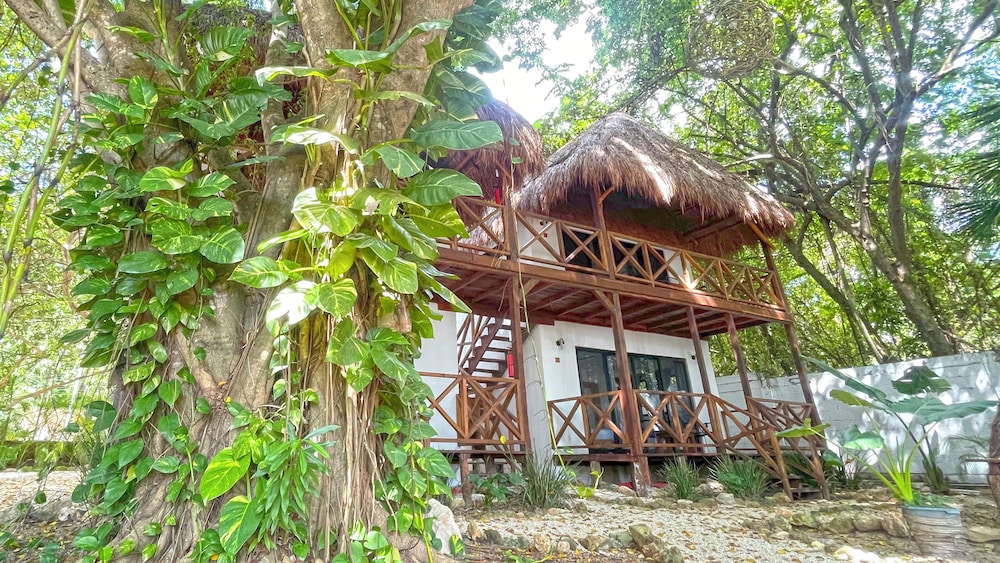 Hotel Isabella Bacalar Front Lagoon