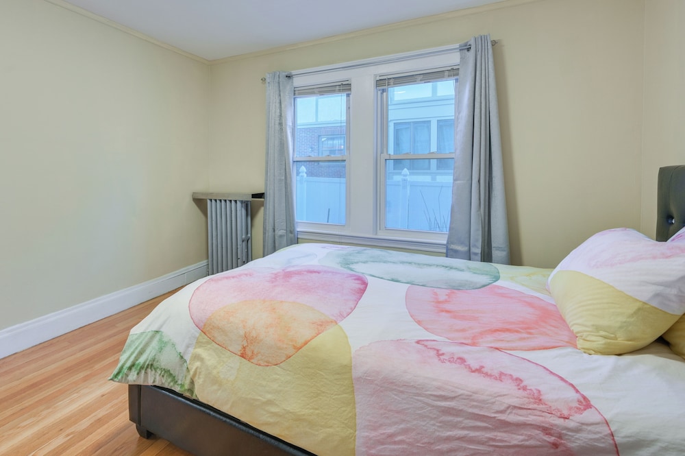 Belmont Home < 3 Mi to Harvard Square!
