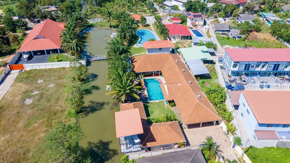 Pool Villa for Families and Party