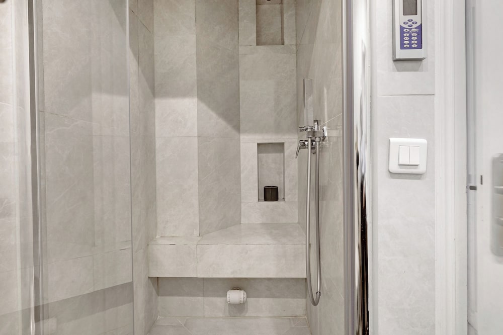 Stylish 2BR Near Faubourg Saint-Honoré