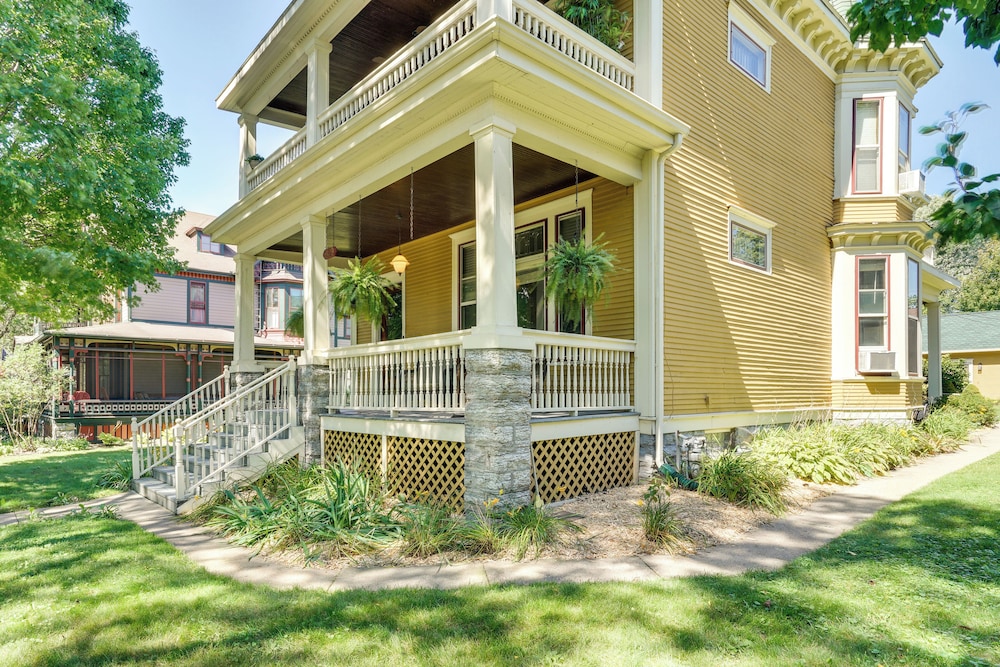 Historic Cathedral Hill Home w/ Shared Backyard!