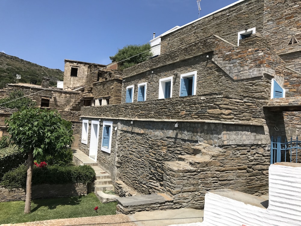 Photo 18