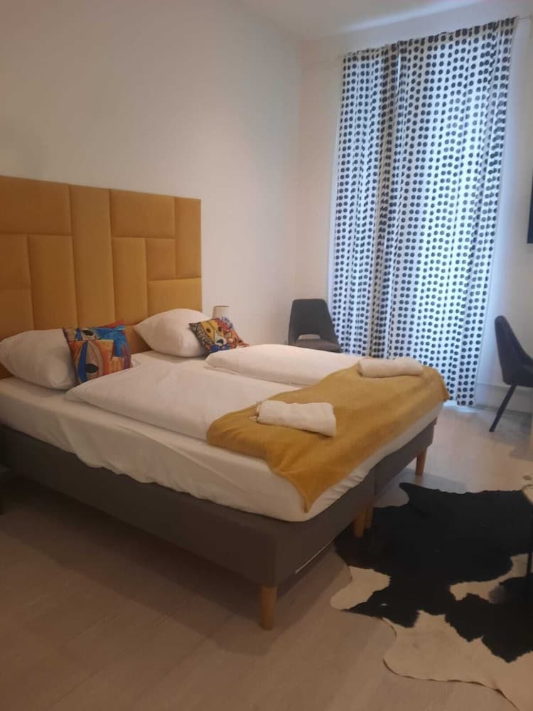 Budget 4 Apartments For Groups