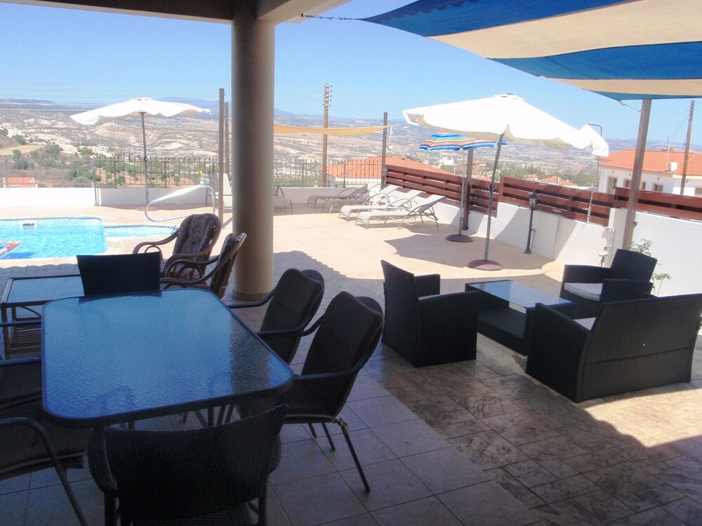 top View Villa Pool- Not Overlooked - Panoramic Views -free Wifi-uk Tv
