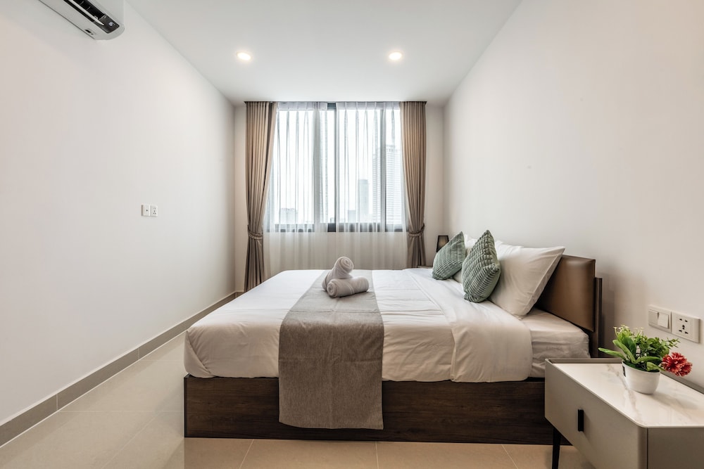 MekongView 6 Residence Sky Pool view 5