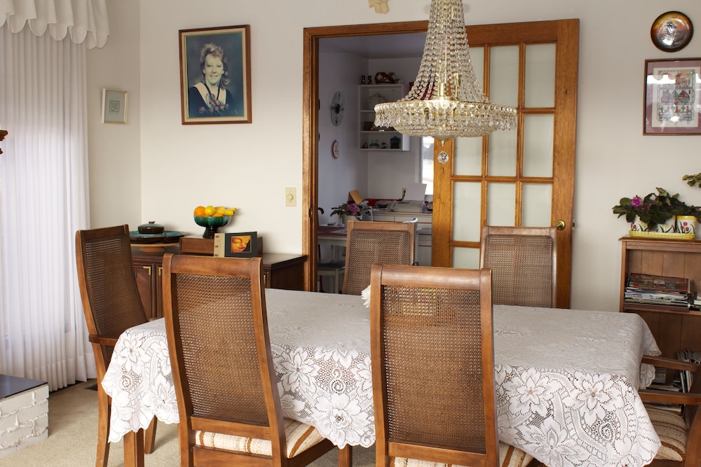 Cozy Nest B&B
