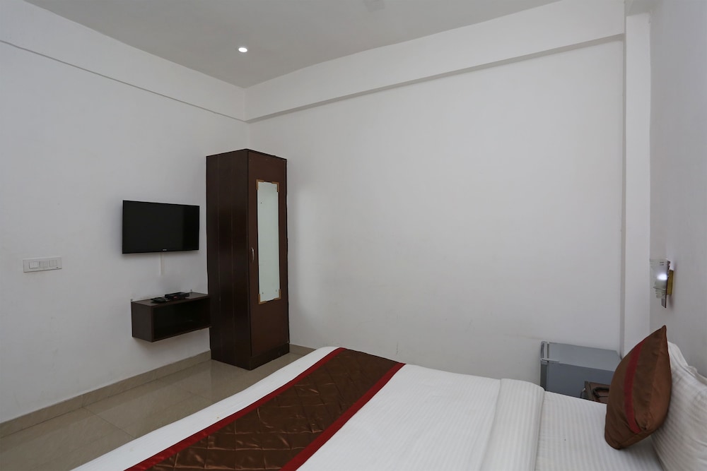 OYO 6540 Tirupati Residency