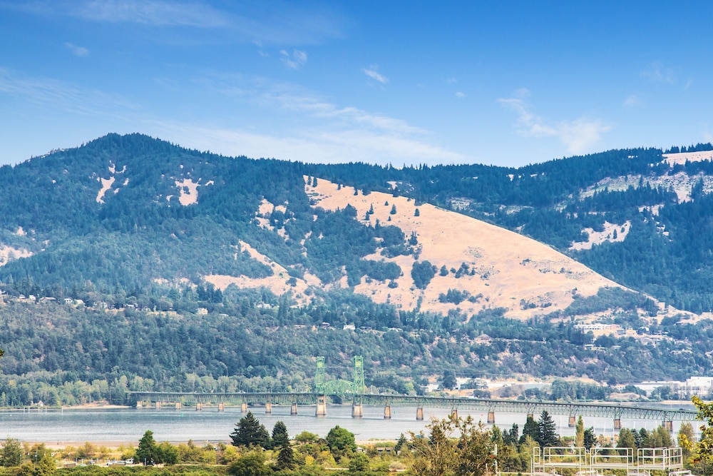 Hood River Vacation Rentals