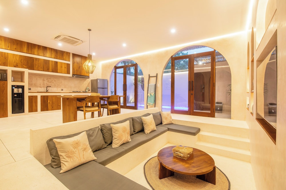 Sleek 2BR Villa, 5 Minutes to Bingin Beach