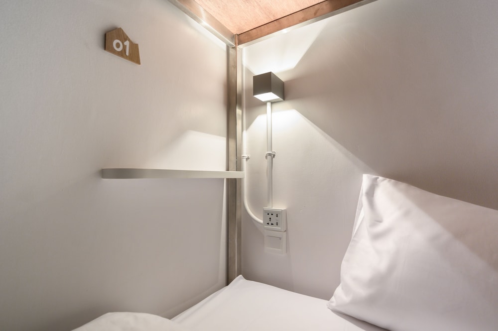 REST IS MORE Hostel