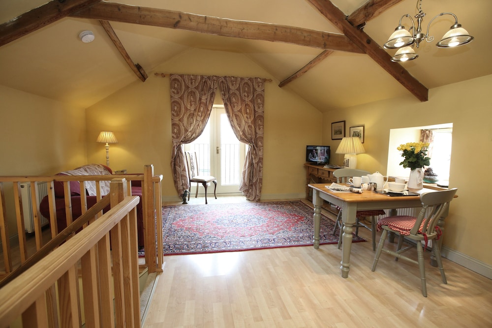 The Cornmill Stable Cottages